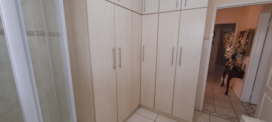  Bedroom Property for Sale in Windsor Park Eastern Cape